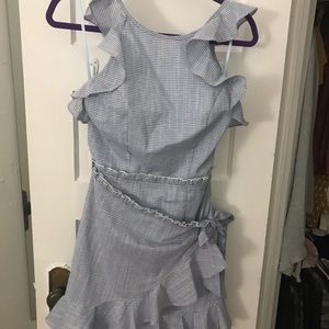 Backless ruffle dress
